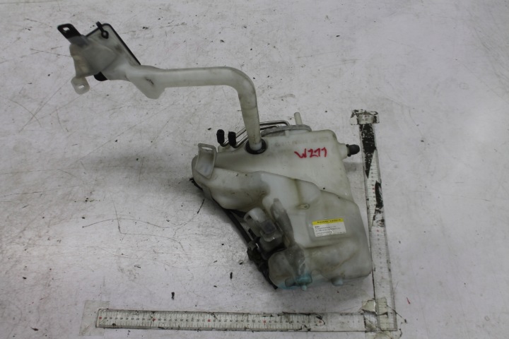 washer fluid tank MERCEDES W211 02-09
