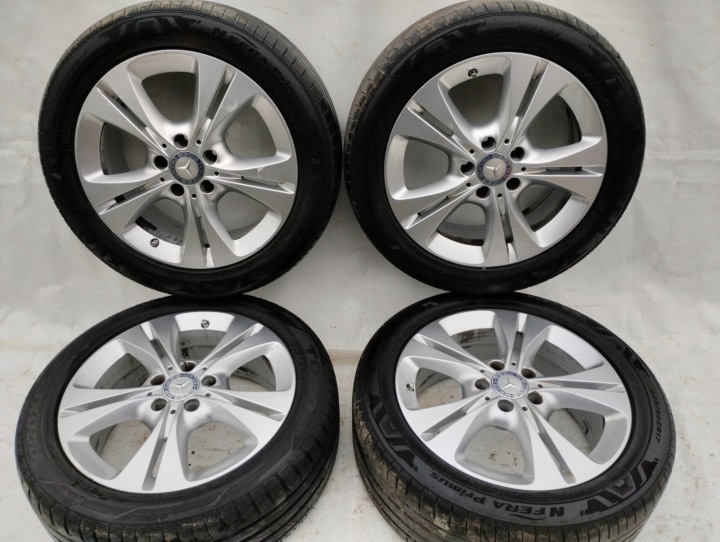 MERCEDES W205 C ruote CERCHI 225/50/17