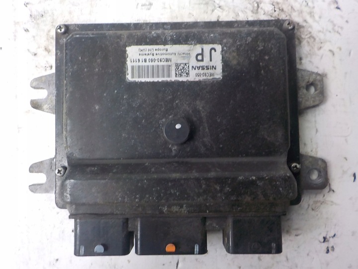 NISSAN NOTE and computer control unit MEC93-050 JP