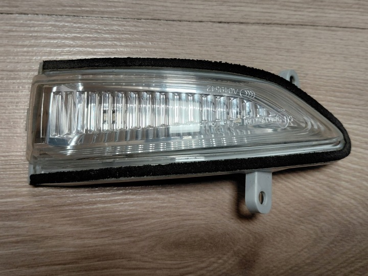 NISSAN PULSAR Indicateur de direction LED Gauche Rétroviseur EUROPA OE