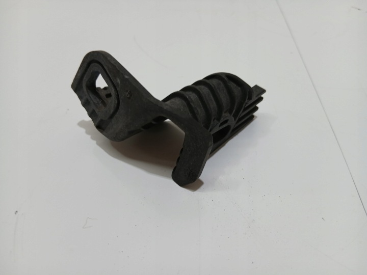 bracket holder lights right front BMW F30 F31 OE 7285598 (24235250)