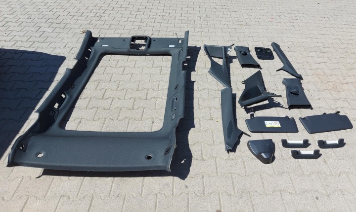 VW ID4 11A , 2024r SUV 5D krovna obloga panorama plastične mase komplet R