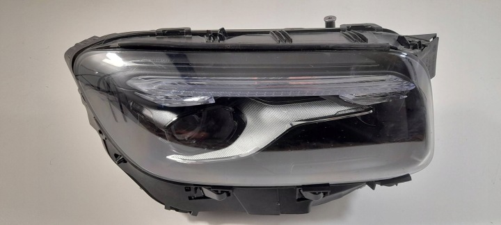 Mercedes-Benz GLB X247 Reflektor vorne rechts A2479068003 (R430)