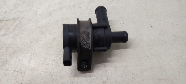 pump of water VW Golf VI plus 1,4 TSI