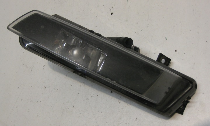 BMW E87 5D 07R mlhovka světlo hmlovka levý 7181287