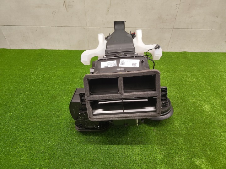 BMW X1 U11 Bloc de chauffage complet 9890103
