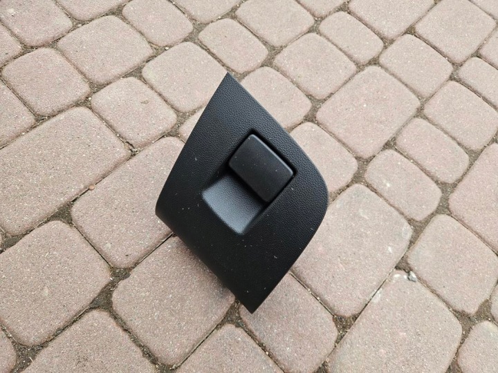 skrinka spolujazdca konzoli prístrojovky plato šoférov Opel Astra K 39050142