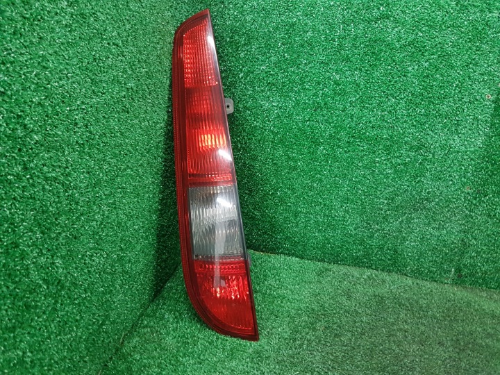Feux phare Gauche Arrière FORD FOCUS MK2 4M51-13405-F