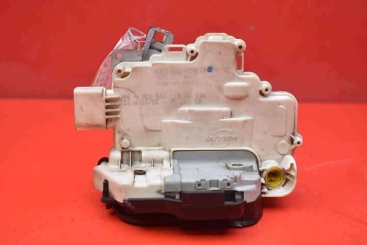 zámek dveře levý předek přední EU 8E1837015AA AUDI A4 B7 KOMBI 04-08