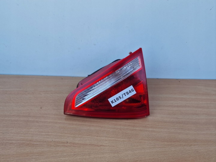 AUDI A5 8T right light to the bonnet rear part + WKLAD OE