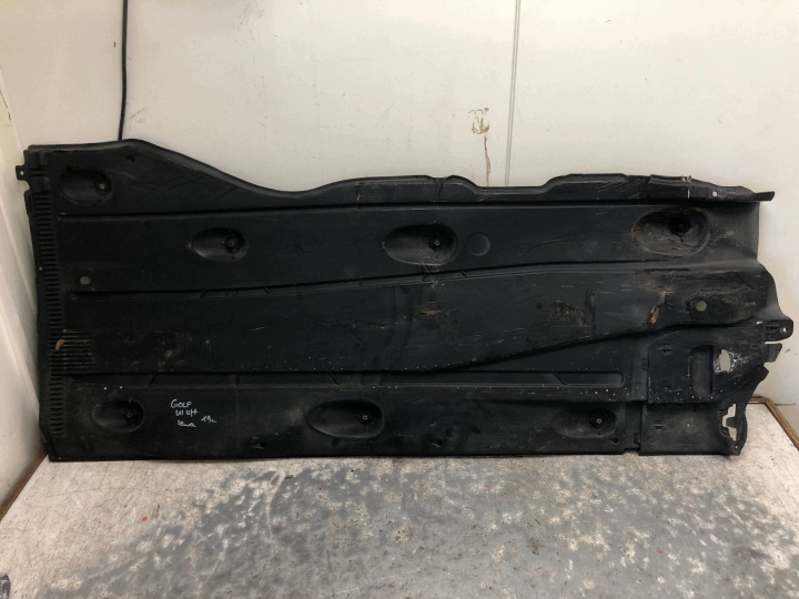 cover chassis left VW GOLF VII LIFT HB 5Q0825201AE