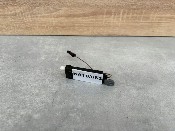 ANTENA erösítö DO motorháztetök RANGE ROVER L494 25489816 KA16/653