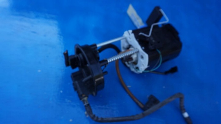 VOLVO XC60 LIFT 2.0 T5 - Kraftstoffpumpe Förderpumpe