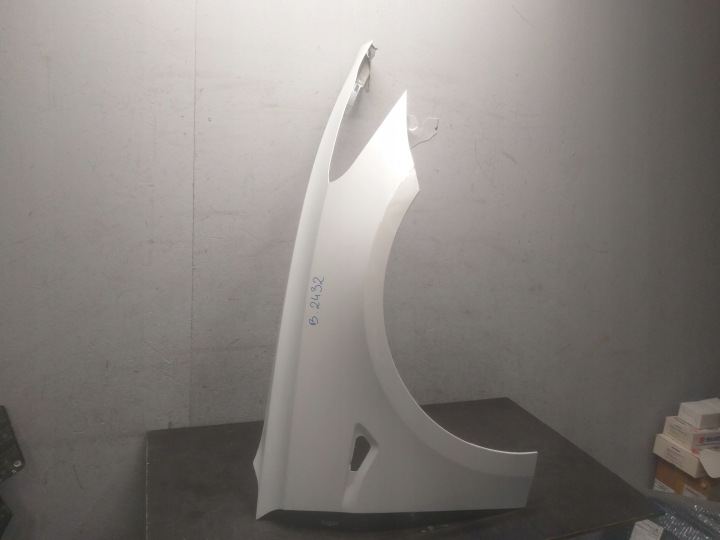 fender front right TESLA III 3