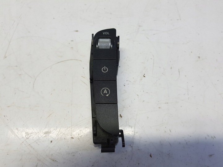 MERCEDES W213 LIFT Bouton radia panel