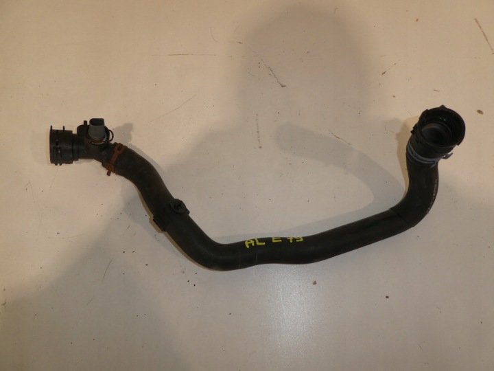 Schlauch Rohr Schlauch des Wassers AUDI A5 A4 B8 8K0121049AE