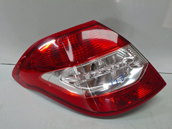 feu arrière gauche 9687312180 CITROEN C4 II 2010