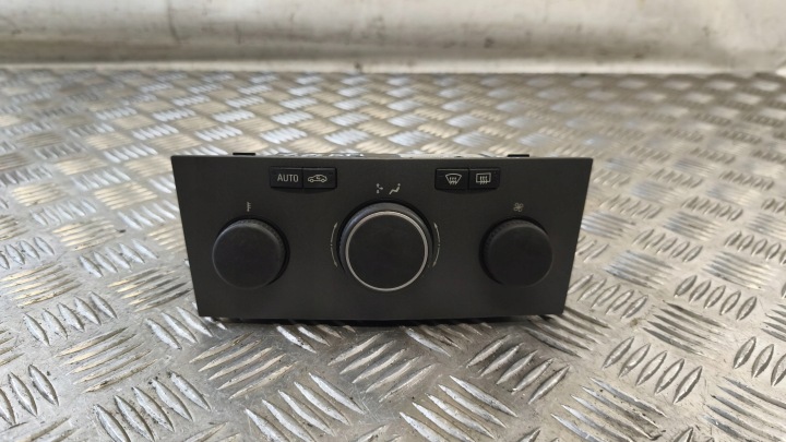 PANEL klímy OPEL ASTRA H 2005r 13122963