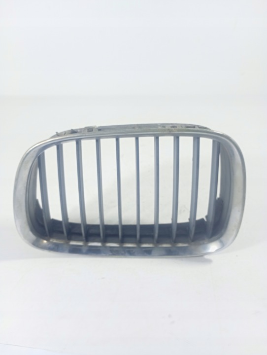 BMW 3 E39 95-00 Grill Grill des Kühlers OE 8159313