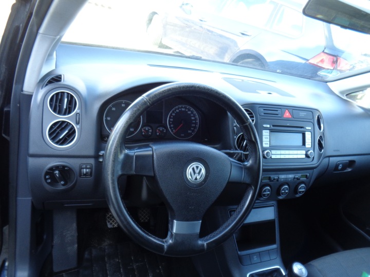 VW GOLF V 5 plus dashboard console airbags airbag tension belts