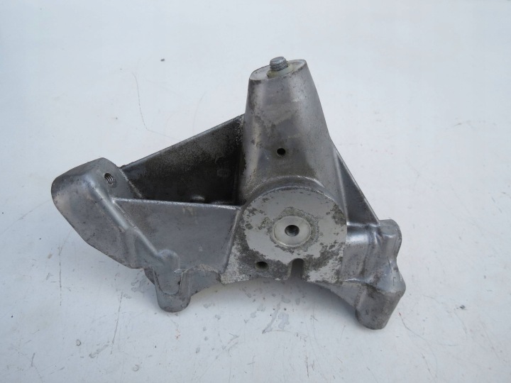 support VOLVO V70 lll S80 II 3.2 B R6 243 KM 07-16r 6G9N19D624BC