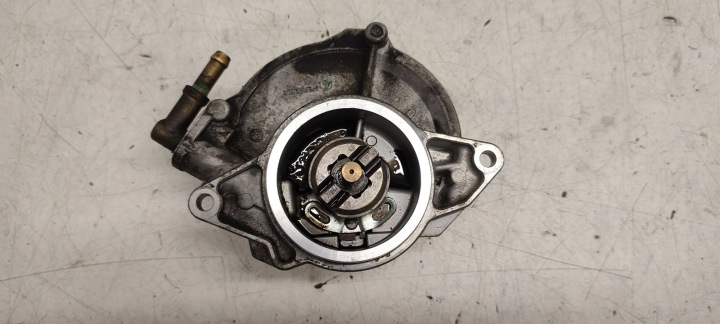 pump vacum vacual Audi A4 B7 2,7 TDI