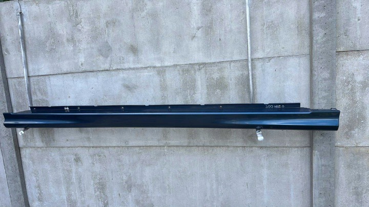 Leiste Schutzleiste schwellen rechts SAAB 93 9-3 Blende Gehäuse DER SCHWELLE Seitenschweller Farbe 300 AERO