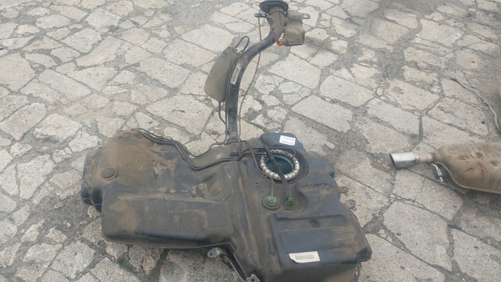 rezervoar spremnik goriva rezervoar AUDI A6 C6 2.0 TFSI 04-11 R. 4F0201021GG