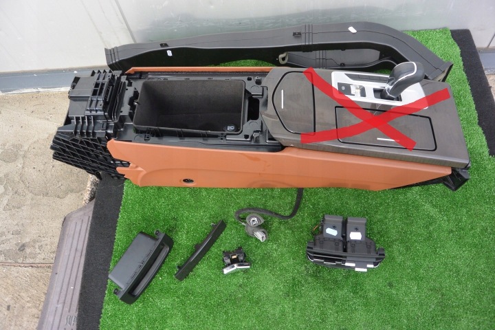 TUNEL MITTE ARMLEHNE MASERATI QUATTROPORTE