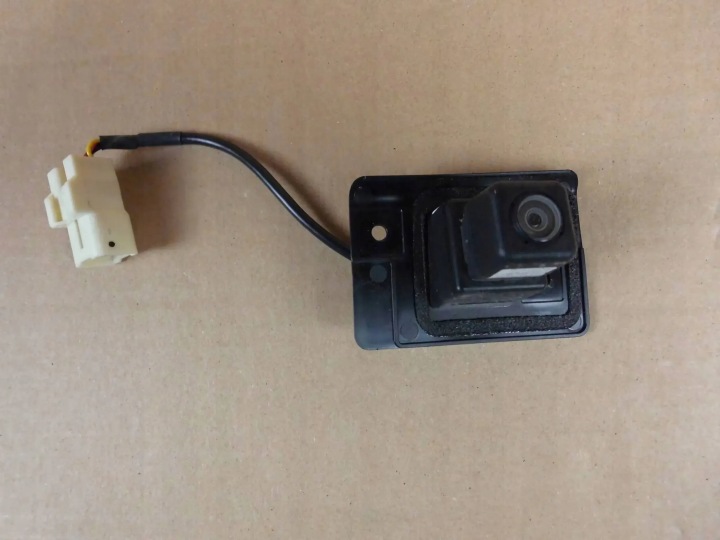 Mitsubishi Outlander III kamera reversing rear part bonnet 8781A145