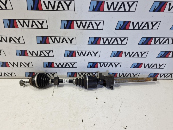 8482646 BMW F39 F40 F45 F46 F48 Demi axe NAPEDOWA Droite Avant Droit