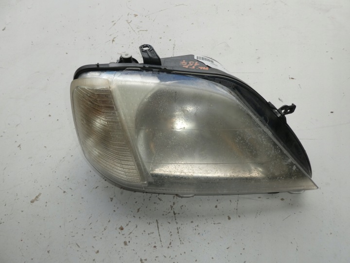FEUX PHARE DROITE AVANT DACIA LOGAN 8200211006