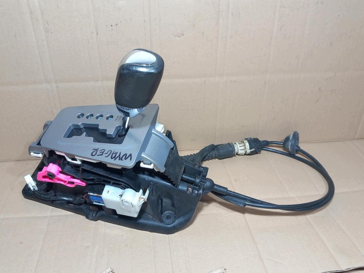 šalteblo ručice mjenjača promjene prijenosa Chrysler Voyager V 2.8 CRD 04766410AC