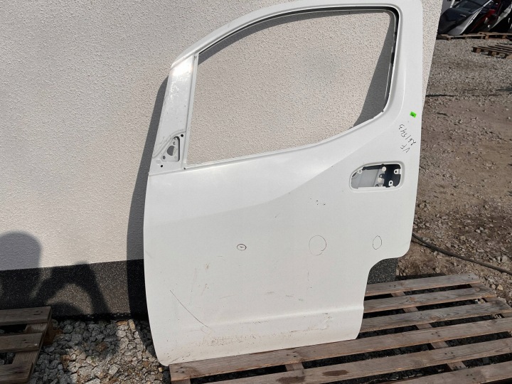 portière avant gauche prise NISSAN NV200 H0101BJ3MA @M