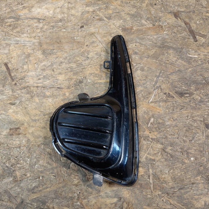 inferiore griglia Paraurti Anteriore Anteriore Bocchetta sinistra Toyota Yaris 814820D330