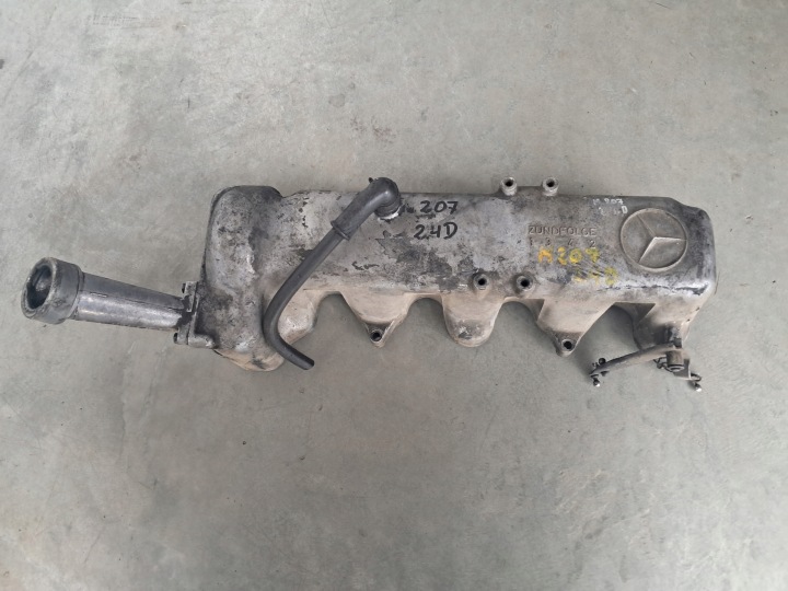 cover of valves MERCEDES 2,4D OM616 207 T1 6160160905