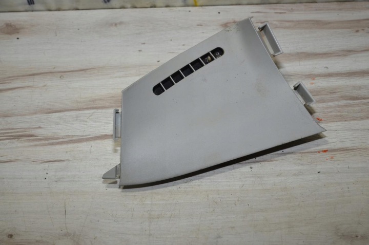 rešetka rešetka ventilacije slupka lijeva Nissan Note II E12 14r