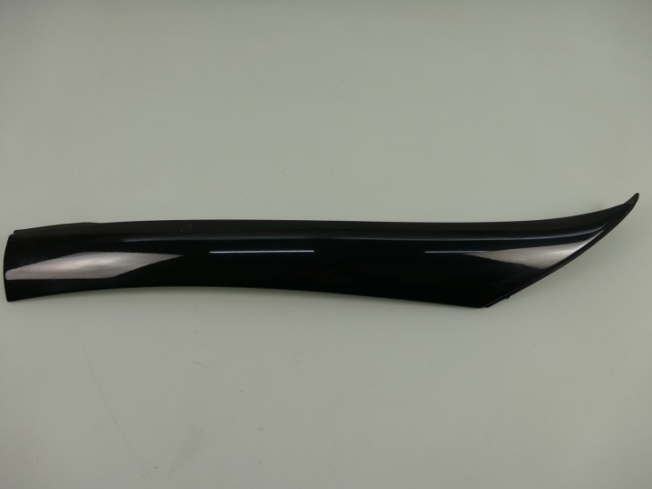 MERCEDES SLK R171 MOULAGE VITRES CZOLOWEJ DROIT 197