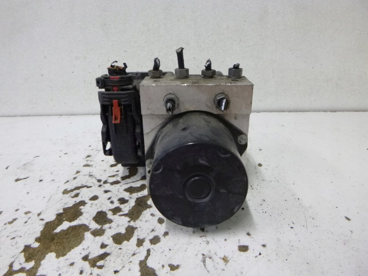 pumpa ABS VW Volkswagen POLO 9N1 6Q0907379AS