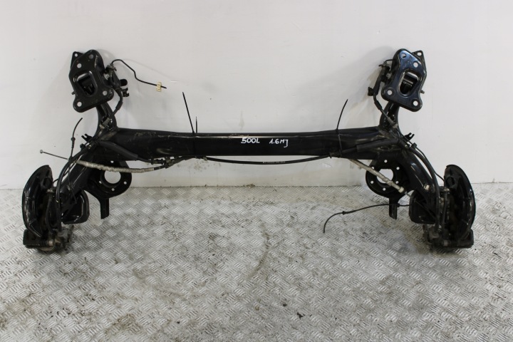 Pont arrière OSKA Suspension Renfort pare choc Arrière Disques FIAT 500L 500 L XL