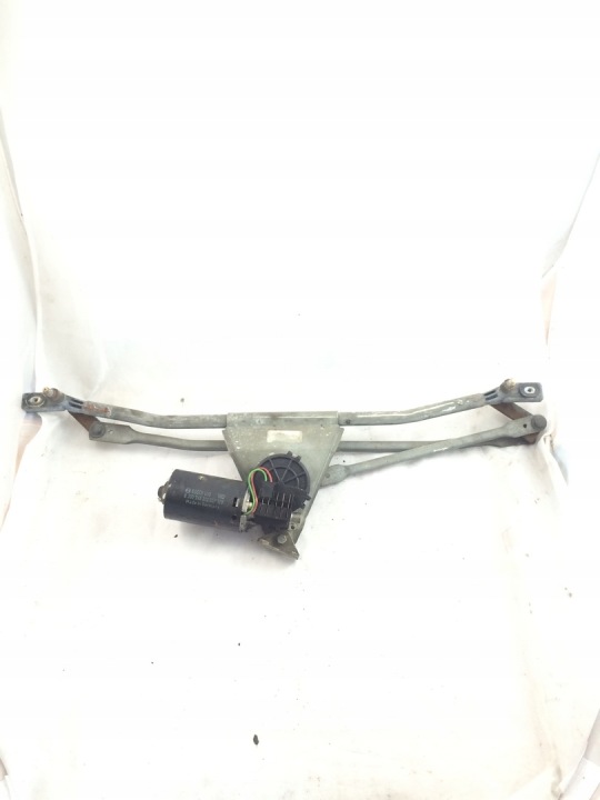 Mechanizmus motor stieracov VOLVO 460 L (464) 1.9 TurboDiesel 0390246