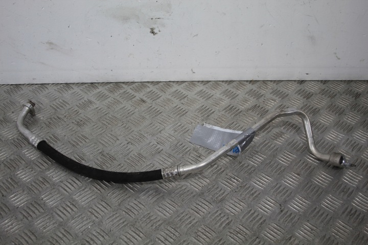 TUYAU FLEXIBLE CONDUIT PIECES TUYAUX CLIMATISATEUR AIR CONDITIONNÉ TOYOTA PROACE VERSO II 2