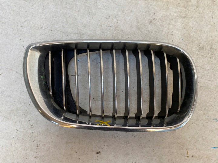 BMW E46 SEDAN KOMBI LIFT 01- maska Ladvinka pravá 7072130