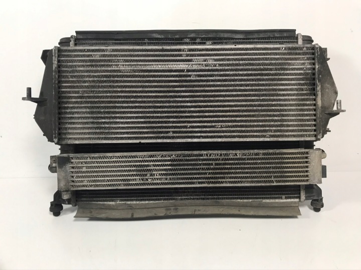 LAND ROVER DISCOVERY II 2.5 radiator KOMPLET