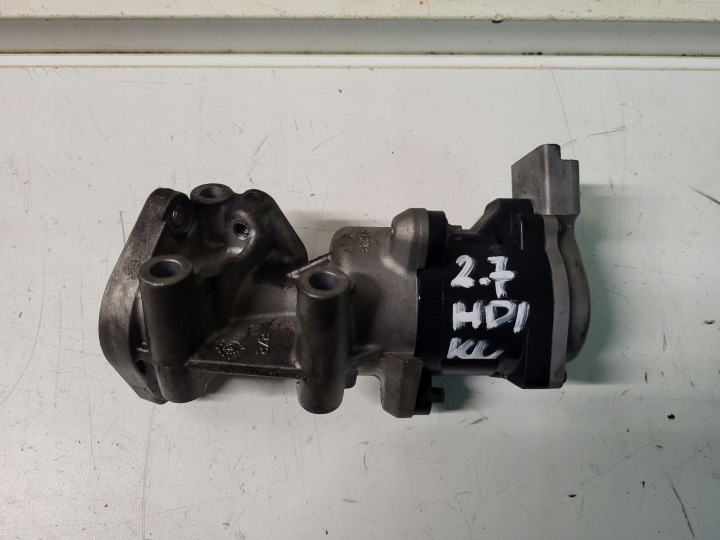 EGR valve radiator of the gas CITROEN C5 III X7 PEUGEOT 2.7 HDI
