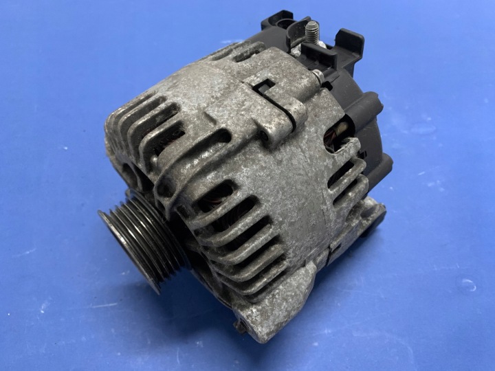 Alternateur VALEO 2607239B 158A MINI R60 R61 1.6