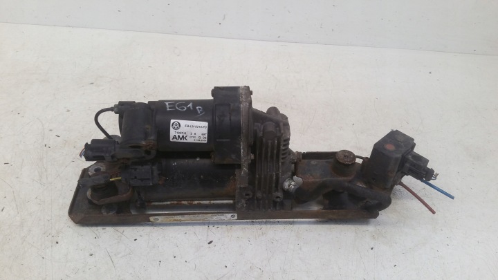 Kompresor Achsträgers 6777827 BMW E60