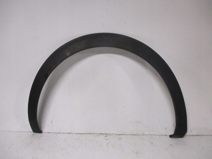 moulding of a fender right Peugeot 3008 II 9825289077