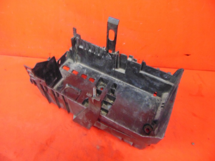 CHEVROLET ORLANDO GRUNDLAGE GEHÄUSE AKUMULATORA