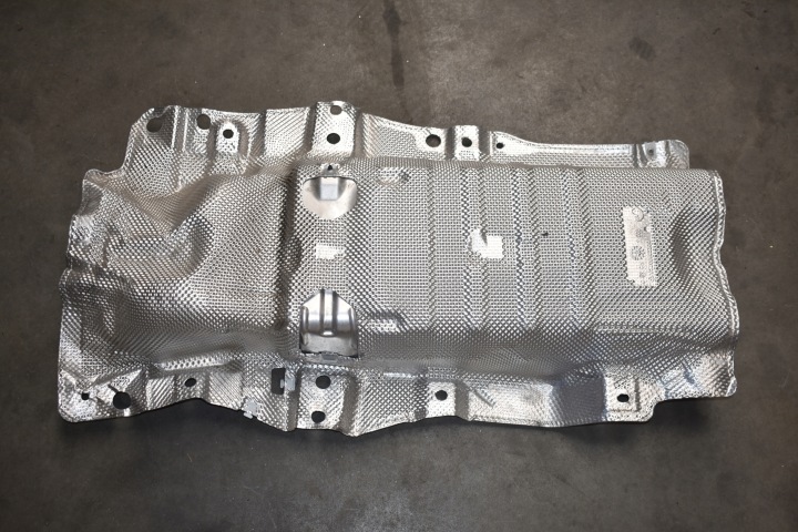 IDEALNA kryt TERMICZNA MERCEDES W214 1